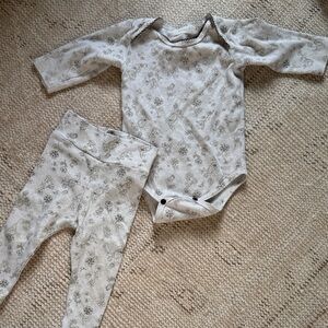 Adorable Floral Print Kids Bodysuit Set